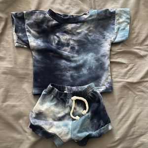 Little One shop 2-piece outfit